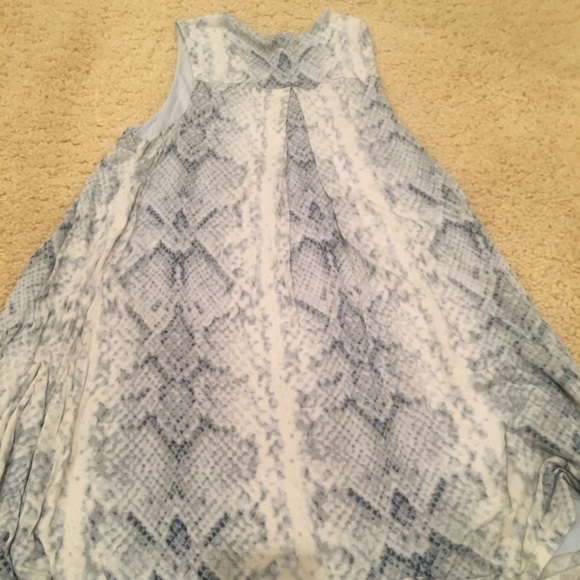 Dress - Picture 3 of 3